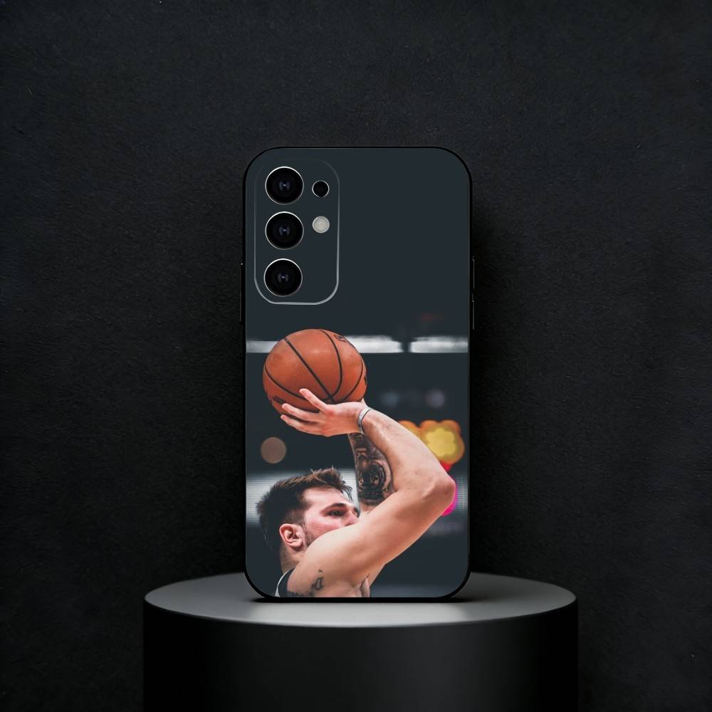 Basketball L-Luka D-Doncic 77 Phone Case For Samsung S25,S24,S23,S22,S21,S20,Ultra,Plus,FE Black Soft Cover