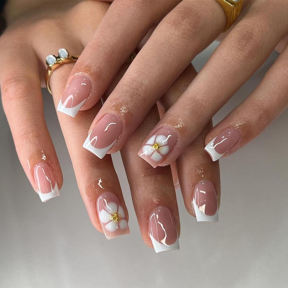 24Pcs Short Square Press On Nails White Rhinestone Flower French Tip Full Cover Reusable Fake Nail Tips