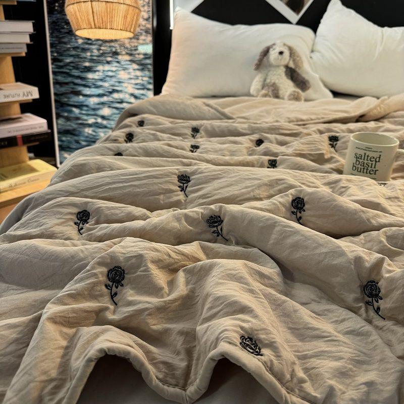 Machine Washable Summer Quilt Embroidery Air-Condition Bedding Cream Color Cooling Thin Comforter