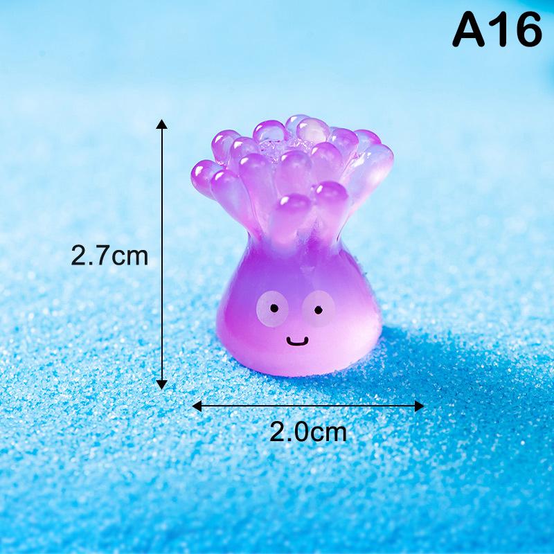 Luminous Fish Marine Animal Ornament Glow Pendant Micro Garden Craft Resin Landscape Fish Tank Desktop Decoration