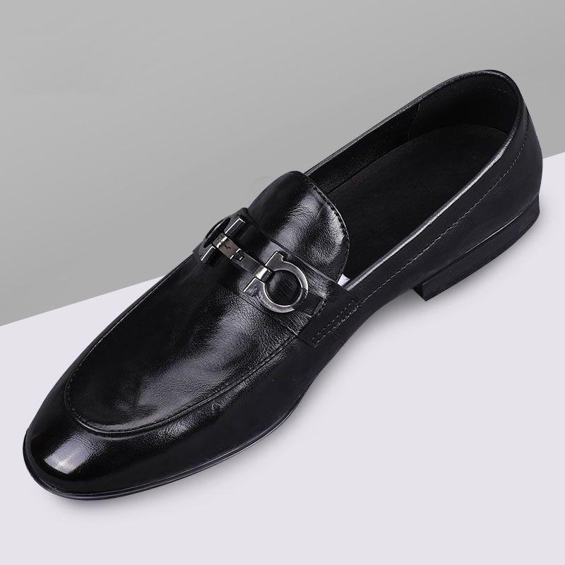 

Мужские универсальные повседневные кожаные лоферы: Трендовая, дышащая обувь слипоны на мягкой подошве. 38