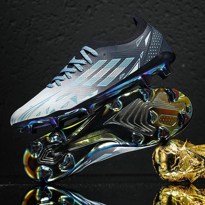 Colorful Electroplated Bottom Couple Teen Student Game Training TPU Seamless Low-top Football Shoes