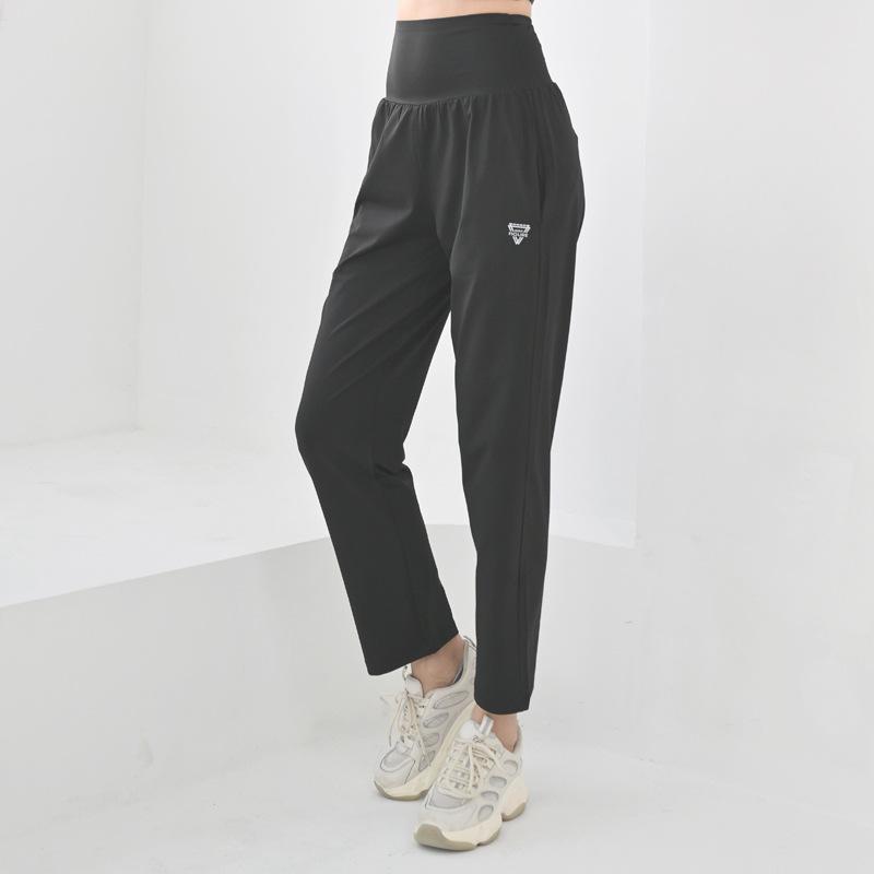 

Yoga clothes sports women s summer nine-point trousers professional running fashion and thin new temperament high-end fitness clothes trousers S