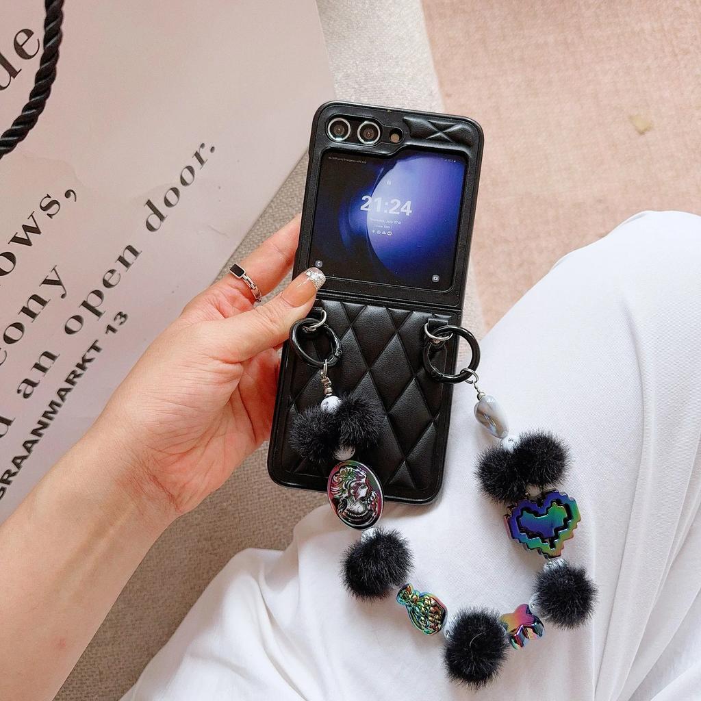 Cute Bobbles PU Leather Heart Wrist Strap Phone Case for Samsung Galaxy Z Flip 6 5 5G Hinge Protection Shockproof Cover