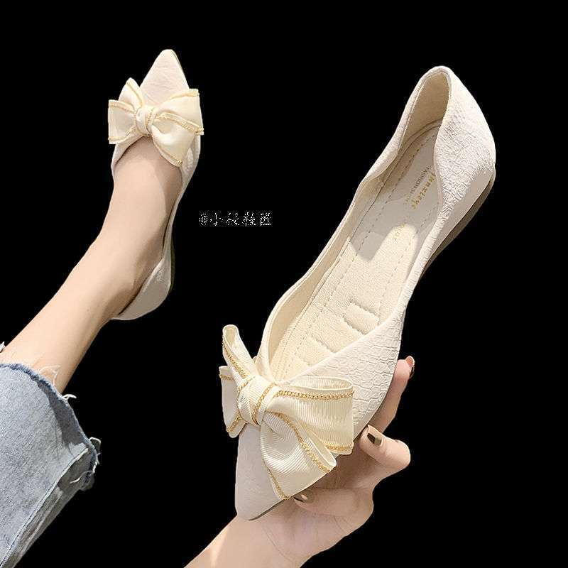 Single shoes women's spring and autumn 2025 new Korean version versatile fashion shallow mouth pointed flat shoes Doudou shoes maternity shoes