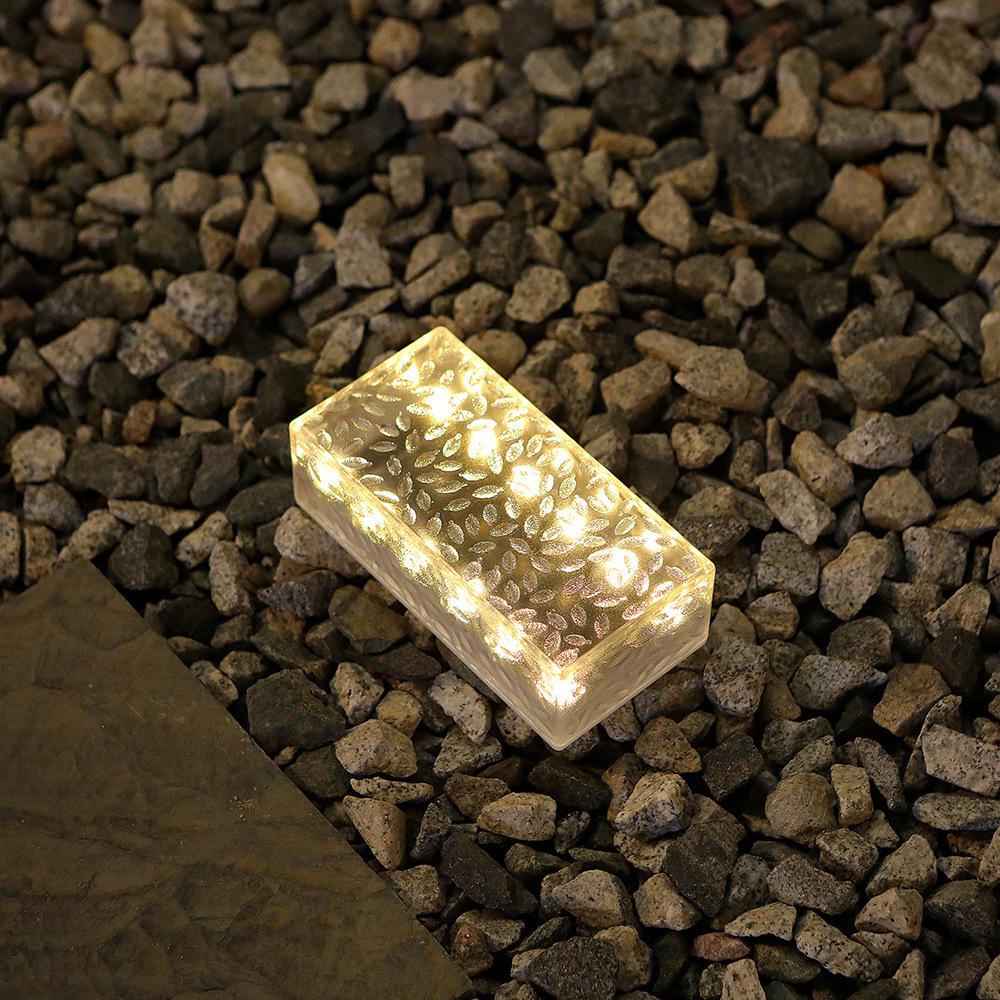 Waterproof Solar Outdoor Villa Courtyard Lamp: Ice Brick Design for Gardens and Balconies