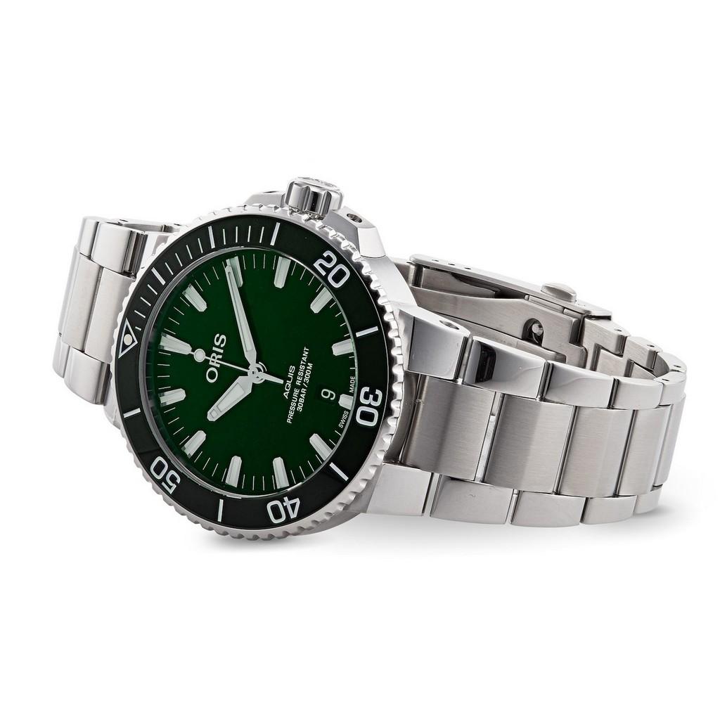Oris Aquis Date Automatik Taucheruhr 01-733-7730-4157-07-8-24-05PEB 300M Herrenuhr