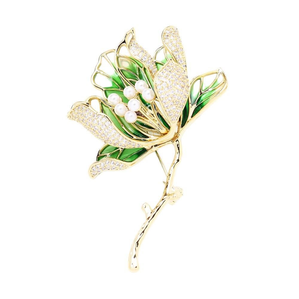 The New Chinese Style Temperament Is Luxurious, Elegant and Exquisite, and the Classic Iris Brooch Is an Anti-light Accessory.