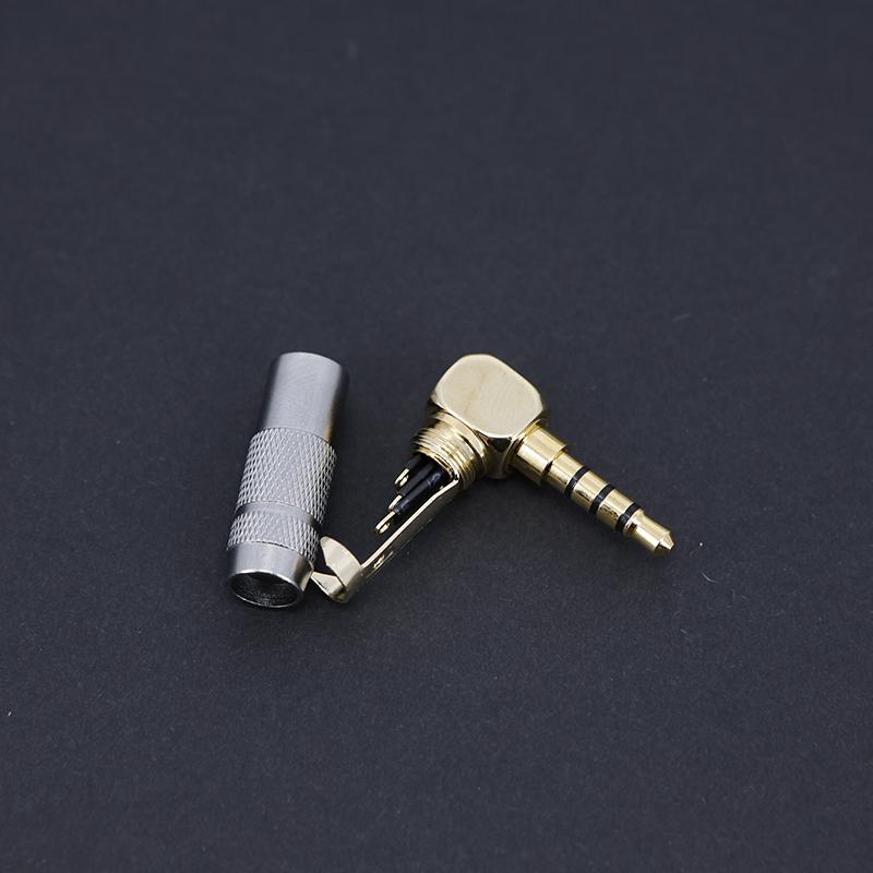 2 Stück 3,5 mm 4-poliger rechtwinkliger silberner goldbeschichteter Audio-Klinkenstecker männlich zum Löten Stereo 90 Grad Kopfhörer-Stecker-Anschlussstecker