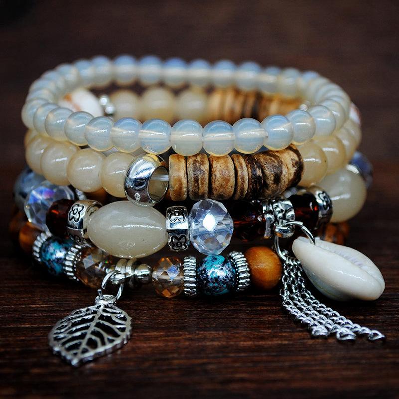 

Bohemian Multi-Layer Shell Bracelet, Leaf Pendant, Crystal Resin Bracelet, Personalized Rice Bead Bracelet Generation темно-коричневого кольору