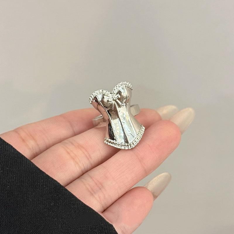 Fashionable Korean Sweet Princess Dress Ring Creativity Metal Skirt Edge Ring Gentle Ring Elegant Hand Jewelry Accessories Gifts