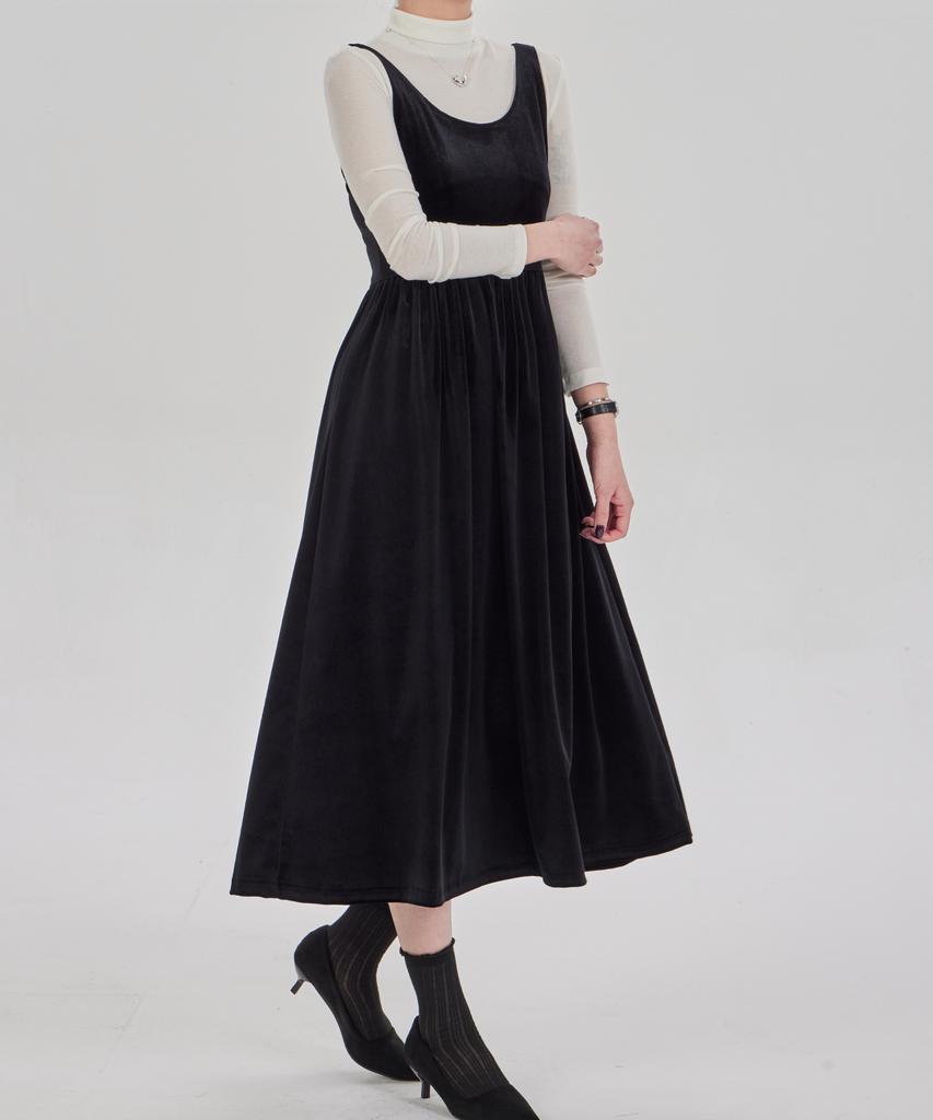 Maia Velvet Flower Dress - Black (Tencel T-Shirt Set)