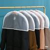 Transparente Hänge-Kleiderschutzhülle für Mäntel und halb lange Kleidung