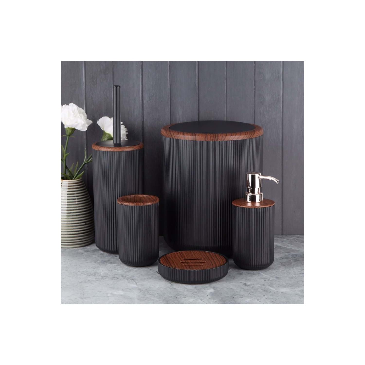 

Чорний 13194 Lisbone Wood Набір для ванної кімнати з 5 предметів - чорний пластик 1