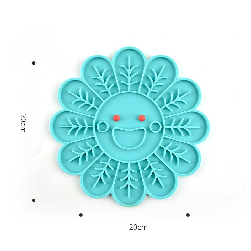 Pet Licking Mat Portable Anxiety Relief Dog Lick Pad Cup Bowl Transfer Plate Dog Slow Feeder Silicone Pet Bath Products Cat Bowl