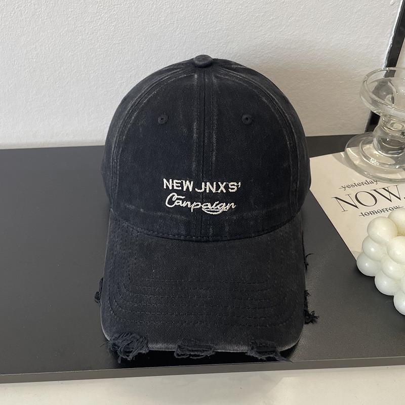Vintage Korean Style Cotton Baseball Cap With Embroidered Logo And Adjustable Fit For Casual Wear
