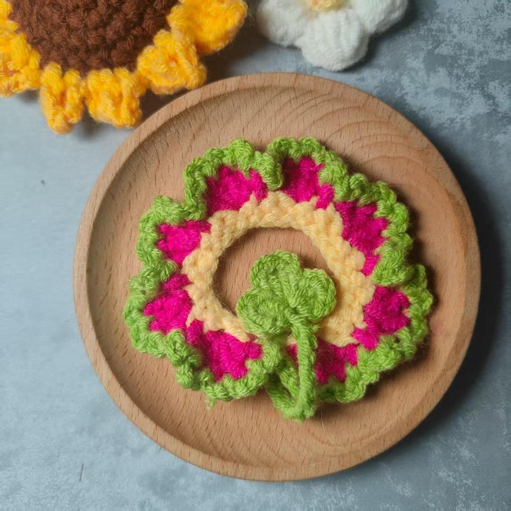 Valentine's Pearl Desktop Goose Set with Mini Knitted Hat & Adjustable Wings Clothing