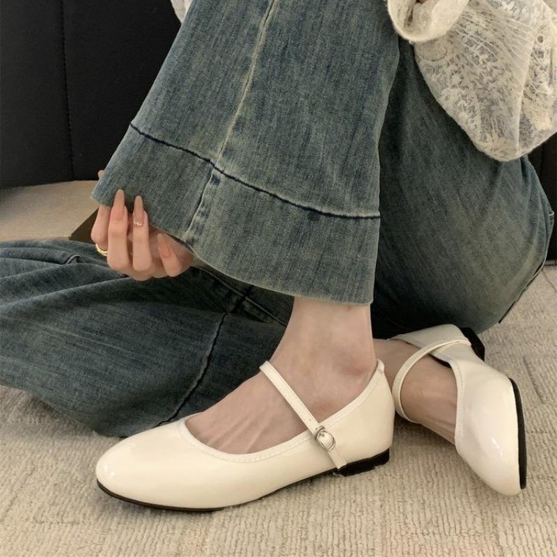 

Fashion Fashion Low Heel Shoes Summer New Round Head Shallow Mouth Line with Soft Sole Anti-slip Wear Square Heel Shoes 35