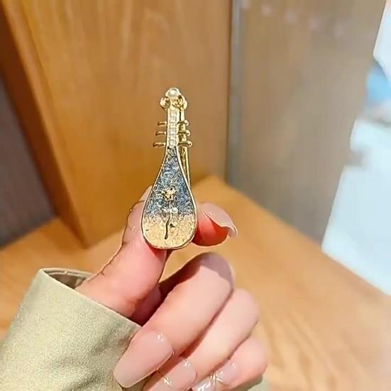 2Pcs Pipa Shape Hair Clips Chinese Style Floral Pattern Faux Pearls Decor Hairpins Festival Cosplay Hair Accessories