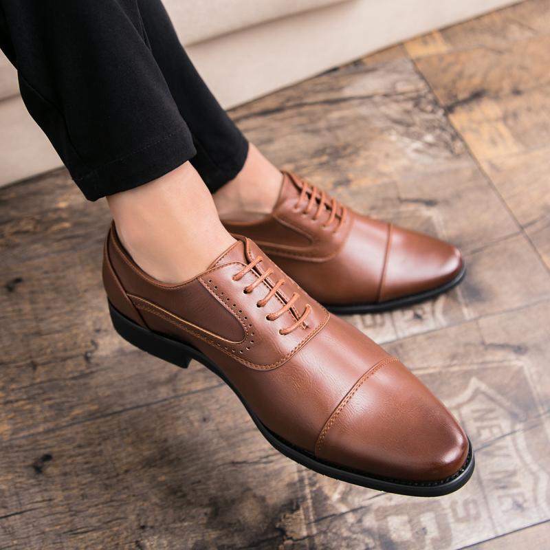 Fashion Men Leisure Derby Shoes Business Dress Shoes Classic Triple Joint Oxford Office Gentleman Footwear for Job Luxury Wedding Shoes
