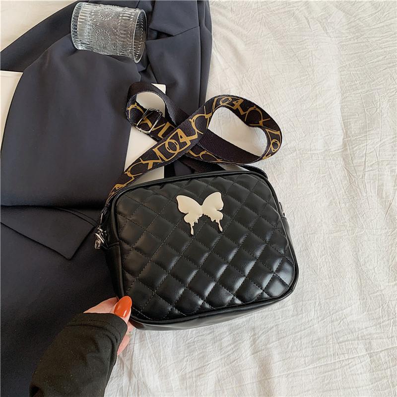

Новая персонализированная женская сумка, повседневная и красивая сумка через плечо, модная бабочка, маленькая квадратная сумка, иностранная трендовая маленькая сумка чёрный