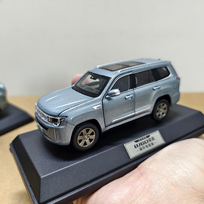 1: 43 Original Beijing BJ30 BJ40 BJ60 Car Model New SUV Simulation Alloy Car Model Collection Gift Toy