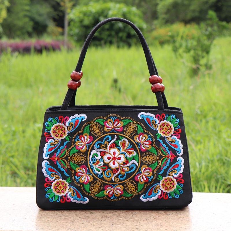 2026 New Fashion Embroidery Women Small Handbags National Floral Embroidered Lady Top-handle Bags Single-layer Beading Falp Carrier
