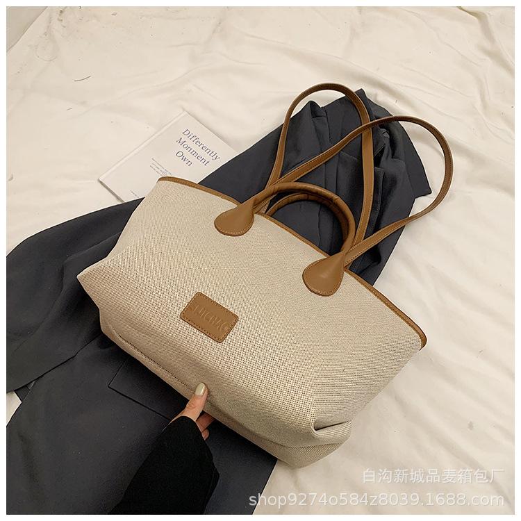 

Commuter large-capacity handbag for women, 2025 new casual fashion foreign style shoulder bag, simple armpit bucket bag for women
