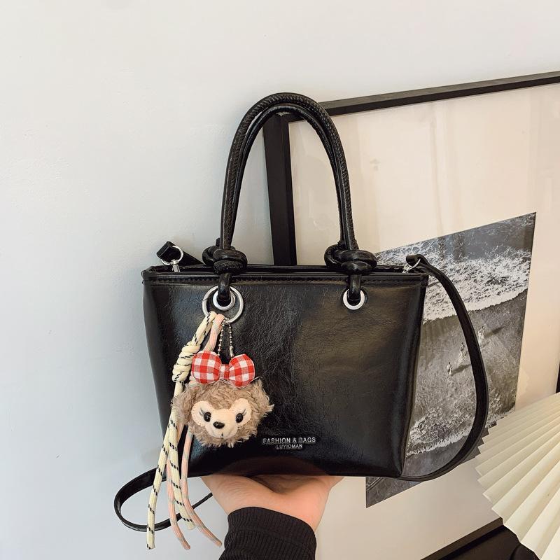 2025 New Summer Versatile Small Bag Women's Shoulder Messenger Bag Premium Sense Portable Bucket Bag