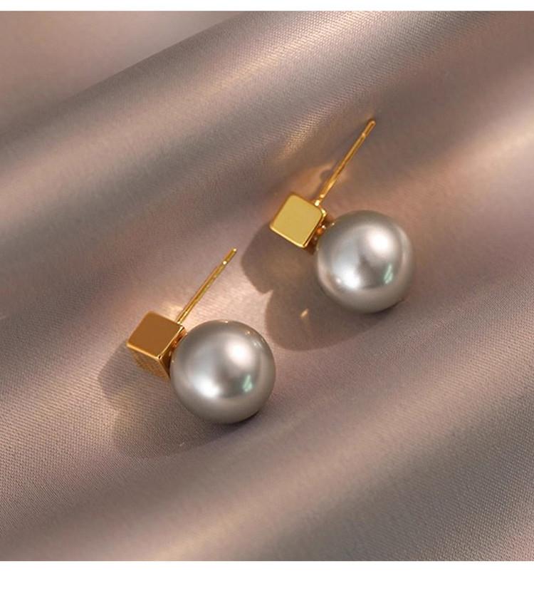 Grey earrings 2026 new popular item, light luxury high-end feeling earrings, female niche temperament commuting autumn and winter earrings