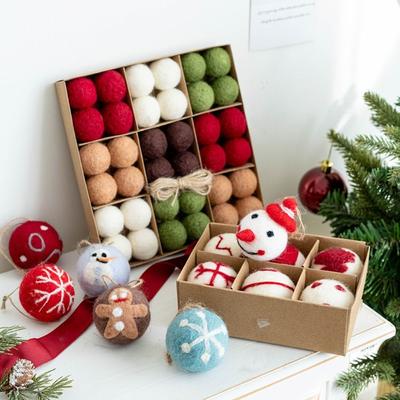 Fashion Plastic Felt Christmas Felt Ball 3CM 5CM Multicolor Christmas Ball Set Suspensable Christmas Tree Balls Party