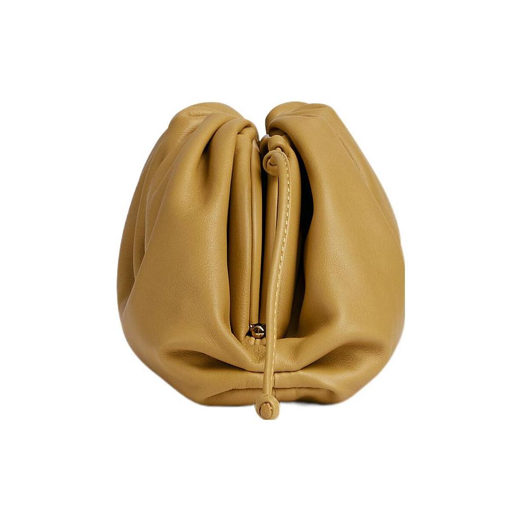Bottega Veneta Pouch Cloud Bag Solid Color Design Magnetic Closure Leather Clutch Mini Women clutch Cream 585852V1BW07722