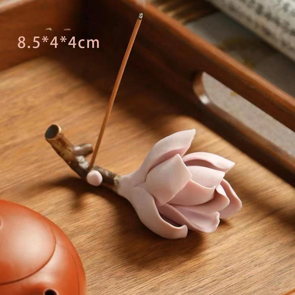 Magnolia Pen Holder, Brush Holder, Ceramic Bracket, Creative Paperweight Ruler, Brush Holder, Plum Blossom Pen Holder.