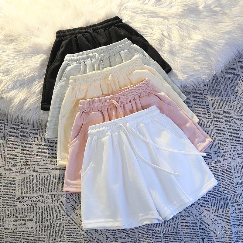 

Unisex Summer Three-Quarter Sports Shorts for Running and Casual Wear M