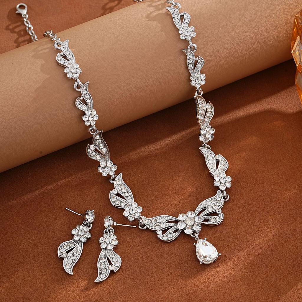 Bridal Fashion Necklace & Earrings Set - Wedding Jewelry Accessories