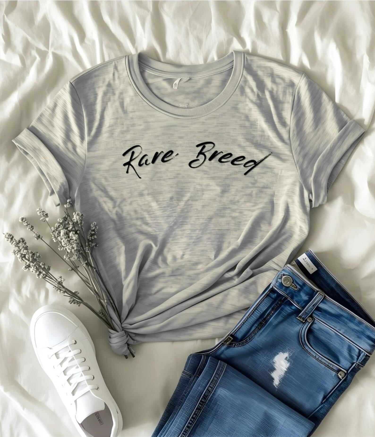 Rare Breed Script Shirt, Minimalist Women s Graphic Tee, Cursive Quote T-Shirt, Motivational Shirt, Trendy Minimalist Tee 3XL