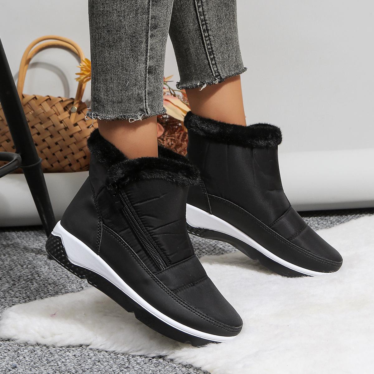 Непромокаемые зимние ботинки для женщин коллекция 2023 года зимние толстые плюшевые ботильоны на платформе женская удобная нескользящая хлопковая обувь 36 чёрный 2270₽