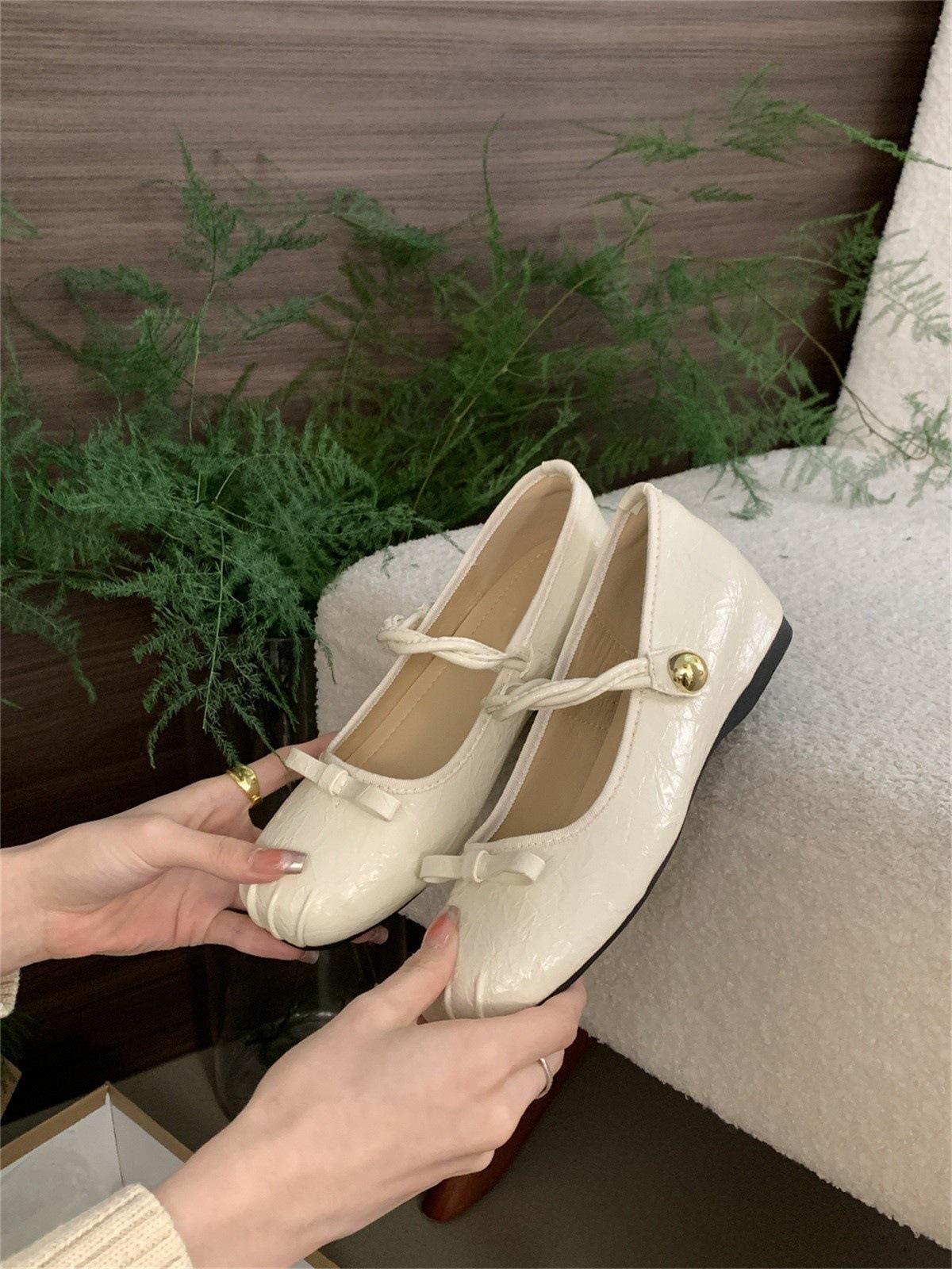 

Versatile silver French Mary Jane square head shoes women s 2025 spring new fairy style bow inner height-increasing shoes 39