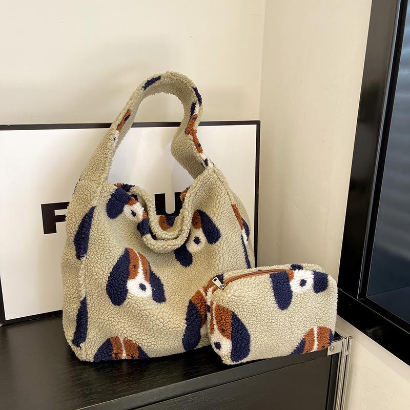 Lamb Wool Plush Bag Women's Large-capacity New Autumn and Winter Versatile Shoulder Bag Alphabet Commuter Tote Bag