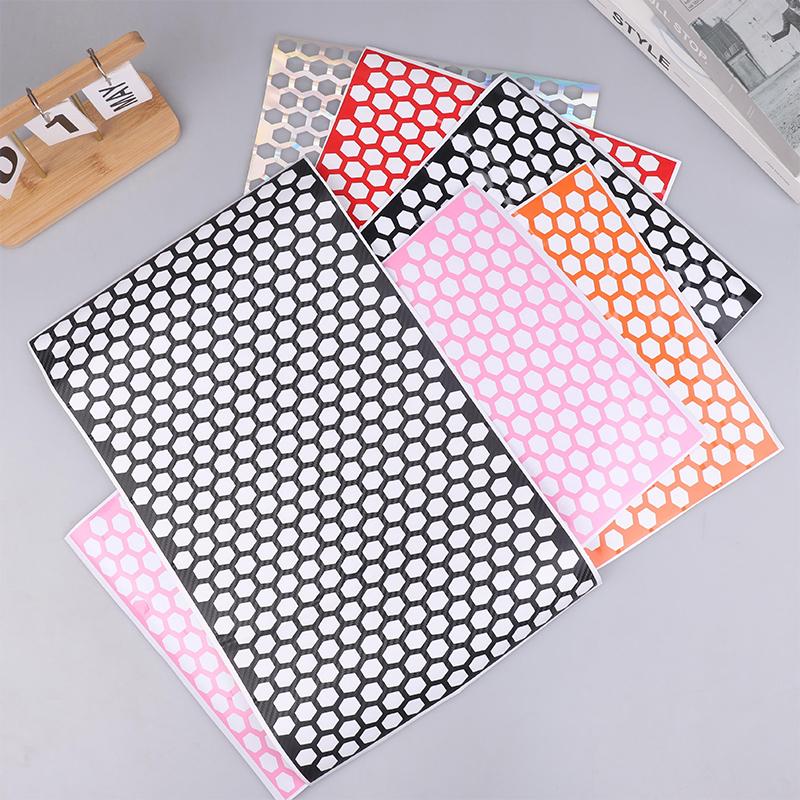 2Pcs Creative Trendy Taillight Stickers Car Rear Light DIY Decorative Sticker Universal Auto Honeycomb Sticker Decor Accessories