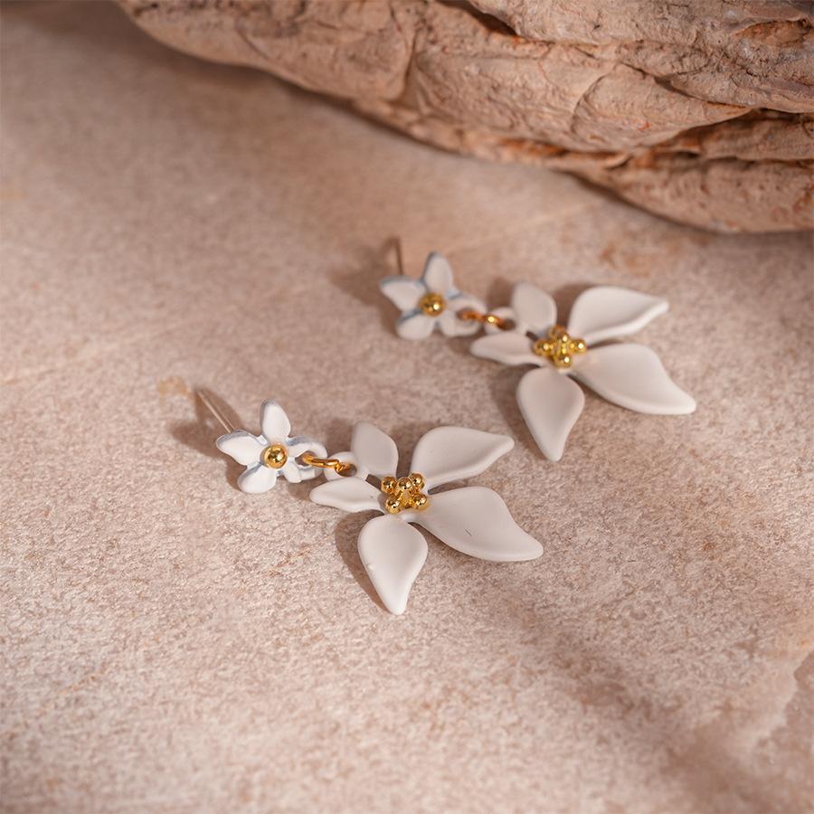 

Silver needle dopamine flower pendant earrings fashion temperament sweet earrings exquisite versatile earrings niche high sense