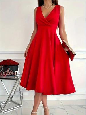 2025 Minimalist Sleeveless Asymmetrical Neckline Dress