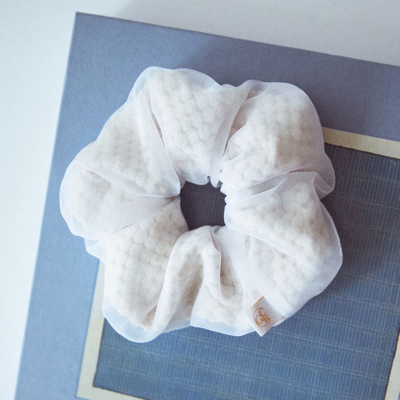 GOCORI Bagel Scrunchie - Cream Scrunchie
