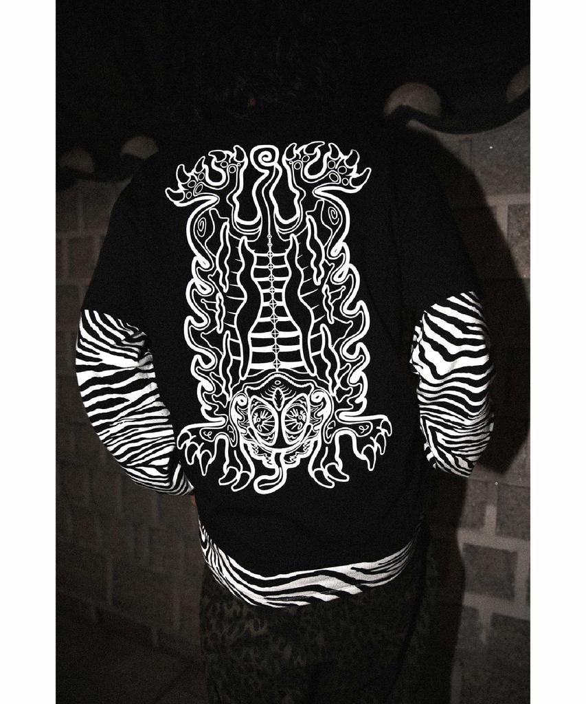 Ialeseuko Chameleon Feeling T-Shirt_Black
