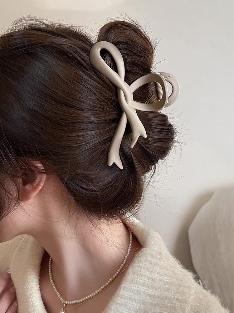 Premium Coffee-Colored Frosted Hairpin - Large All-Match Shark Clip for Elegant Hairstyles