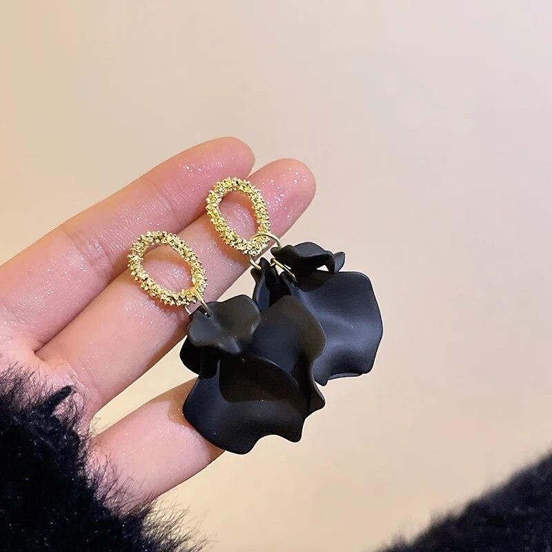 Colorful Petal Earrings for Women Retro Fashion Soldi Color Flower Dangle Earrings Fashionluxury Designer Jewelry Date Nights