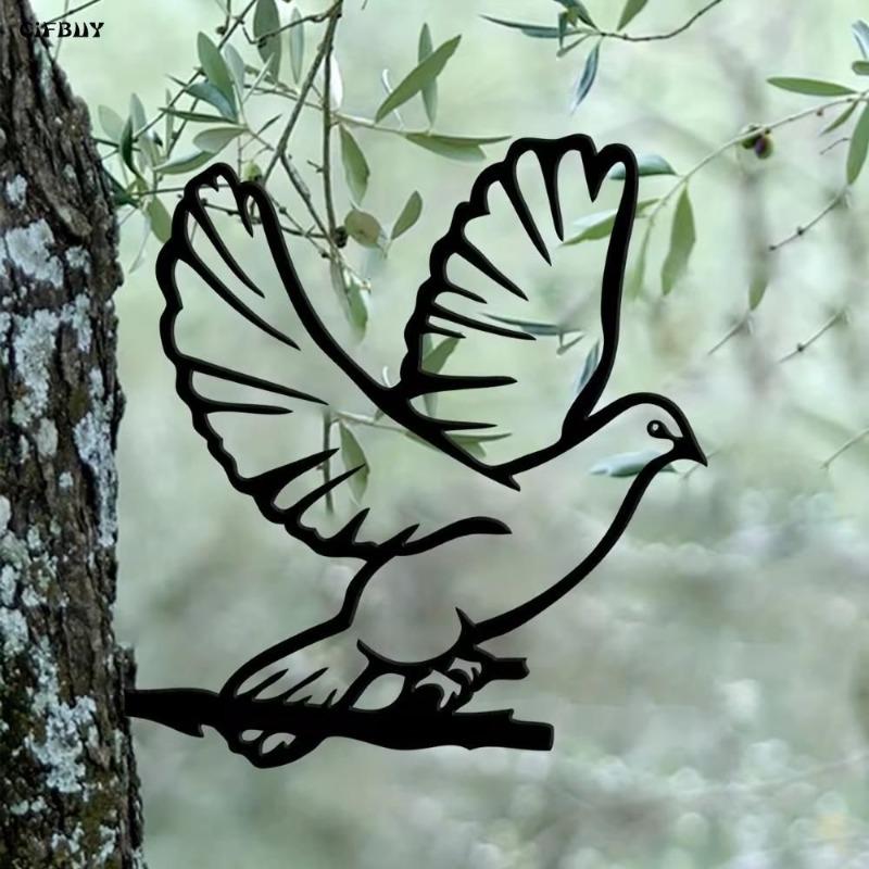 Anticorrosion Metal Pigeon Plaque Elegant Housewarming Gift for Garden