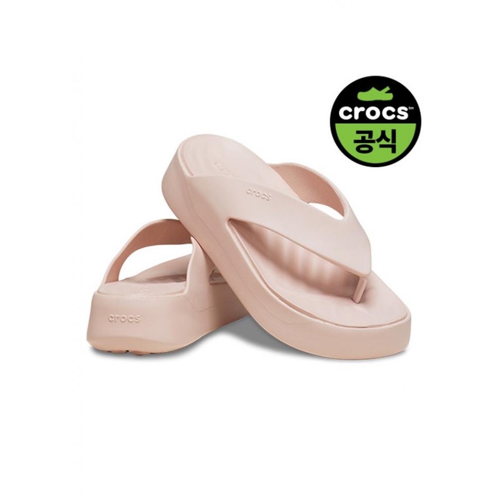 

CrocS Women S Getaway Platform Flip Qua QUARTZ Z6UR W8 250