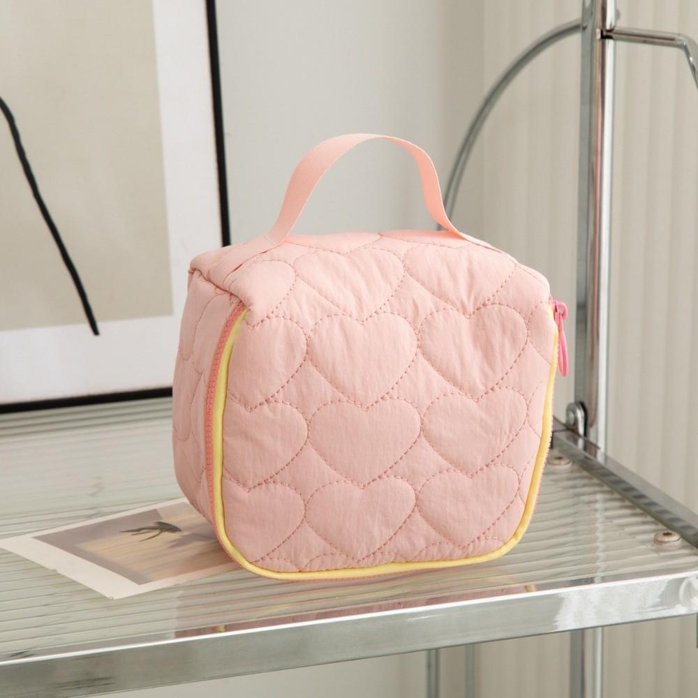 New Portable Makeup Bag Cute Love Pattern Large Capacity Travel Handbag Korean Version Makeup Storage Wash Bag Travel Use