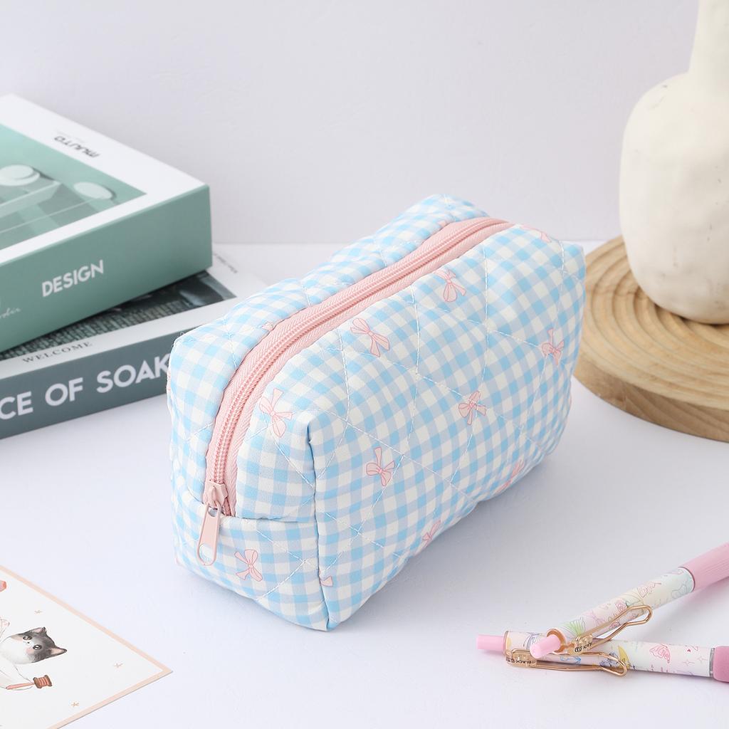 1pc Plaid Bow Pattern Pencil Case, Spacious, Large-Capacity, Fashionable and Portable School Supplies, Back-to-School Essentials